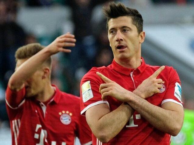  莱万斩获德甲金靴，职业生涯第五次获奖  